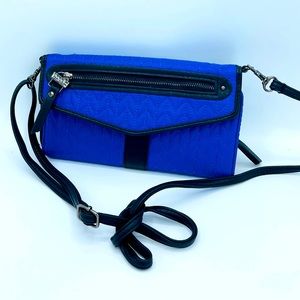 NICOLE MILLER ORGANIZER WITH CROSSBODY DETACHABLE STRAP IN QUILTED BLUE & BLACK